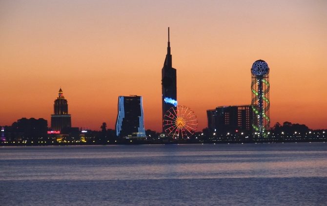 Рассвет у моря Батуми